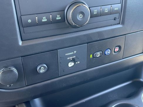 New 2025 GMC Savana 3500 LS image 14