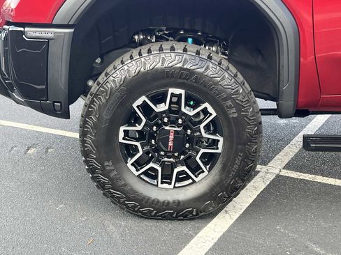 Used 2026 GMC Sierra 2500 AT4X image 32