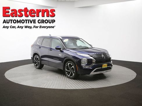 Used 2023 Mitsubishi Outlander SEL image 49