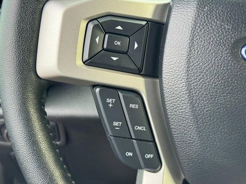 Used 2018 Ford F150 Lariat image 18