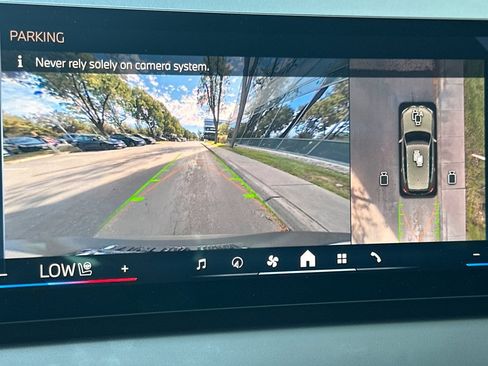 Used 2025 BMW X3 xDrive30i w/ Premium Package image 24