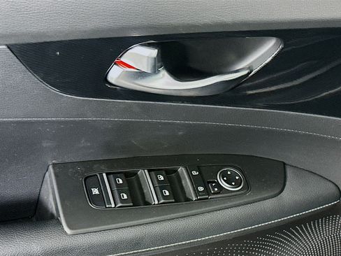 Used 2023 Kia Forte GT-Line image 15