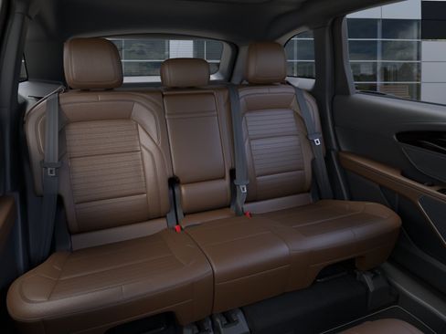 New 2026 Lincoln Nautilus Reserve AWD/4WD image 11