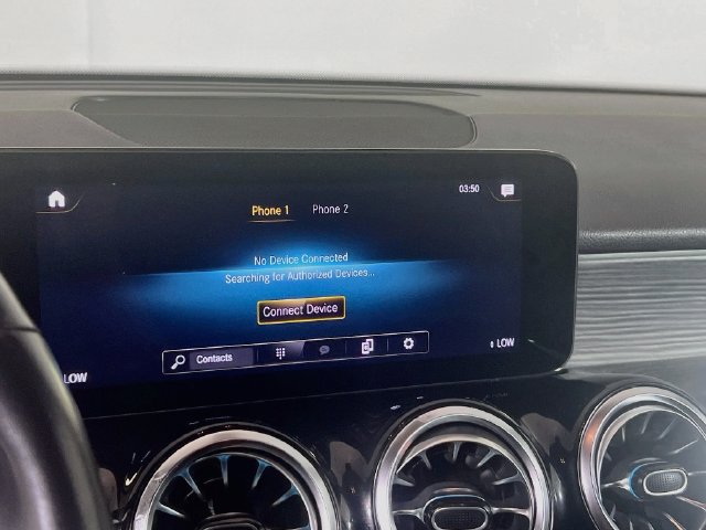 Used 2023 Mercedes-Benz GLB 250 4MATIC w/ Premium Package image 13