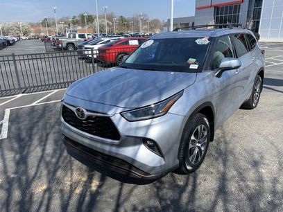 Used 2021 Toyota Highlander XLE