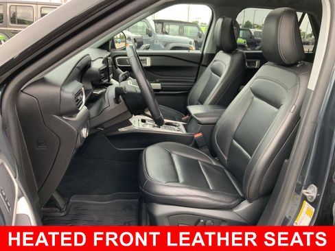 Used 2022 Ford Explorer XLT w/ Equipment Group 202A AWD/4WD image 5