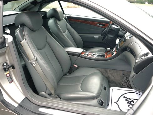 Used 2005 Mercedes-Benz SL 500 image 34
