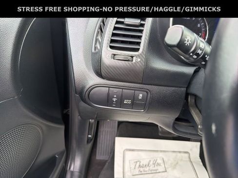 Used 2015 Kia Forte Koup EX image 16