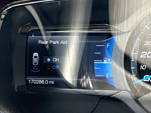 Used 2014 Ford Taurus Limited w/ Equipment Group 301A FWD image 25