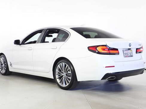 Used 2022 BMW 530i w/ Convenience Package image 9