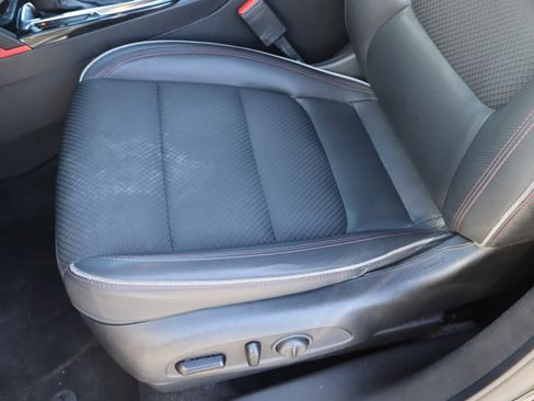 Used 2021 Chevrolet TrailBlazer RS w/ Convenience Package image 17