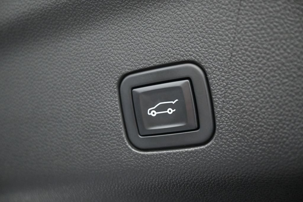 Used 2021 Chevrolet Tahoe Premier w/ Premium Package RWD image 49