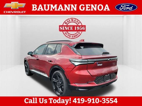 Used 2025 Chevrolet Equinox EV RS w/ Convenience Package II FWD image 8