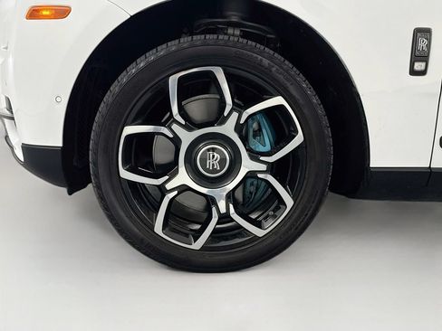 Used 2023 Rolls-Royce Cullinan Black Badge w/ Driver's Package AWD/4WD image 28