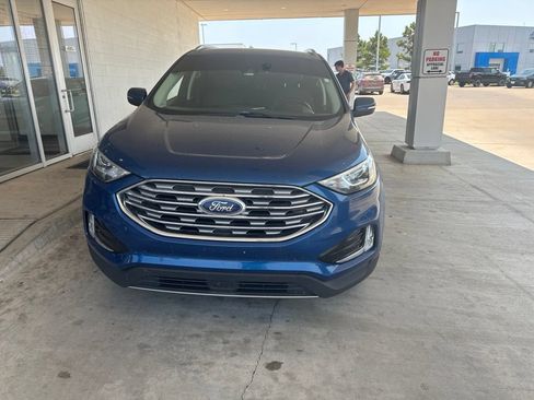Used 2020 Ford Edge SEL w/ Convenience Package FWD image 2