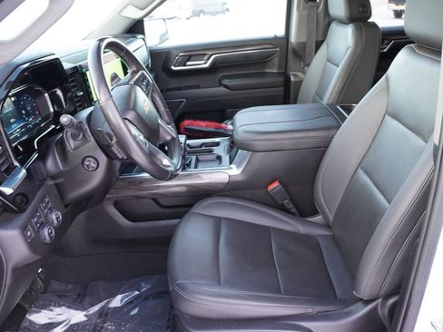 Certified 2023 Chevrolet Silverado 1500 LTZ w/ Z71 Off-Road Package image 16