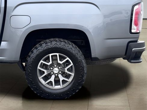 Used 2022 GMC Canyon AT4 image 40