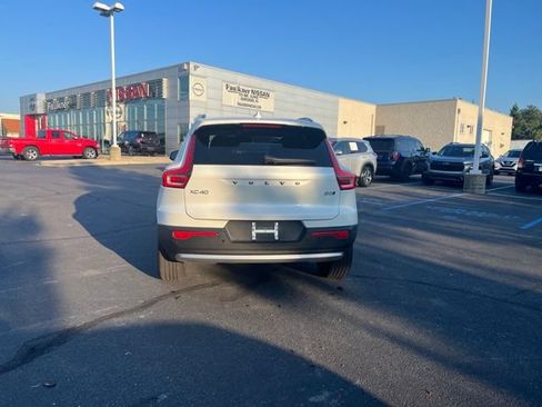 Used 2025 Volvo XC40 B5 Core w/ Protection Package Premier AWD/4WD image 6