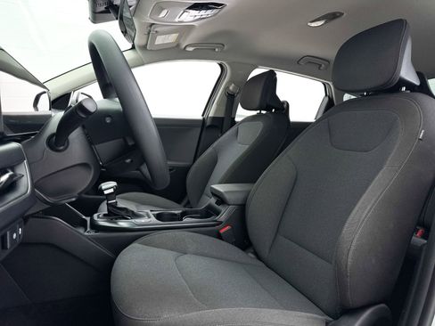 Used 2025 Kia K4 LXS image 19