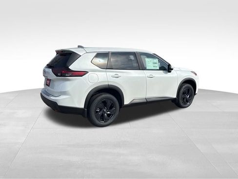 New 2026 Nissan Rogue SV FWD image 4
