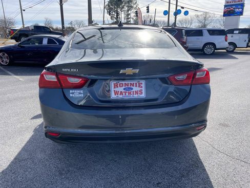 Used 2021 Chevrolet Malibu LS image 5