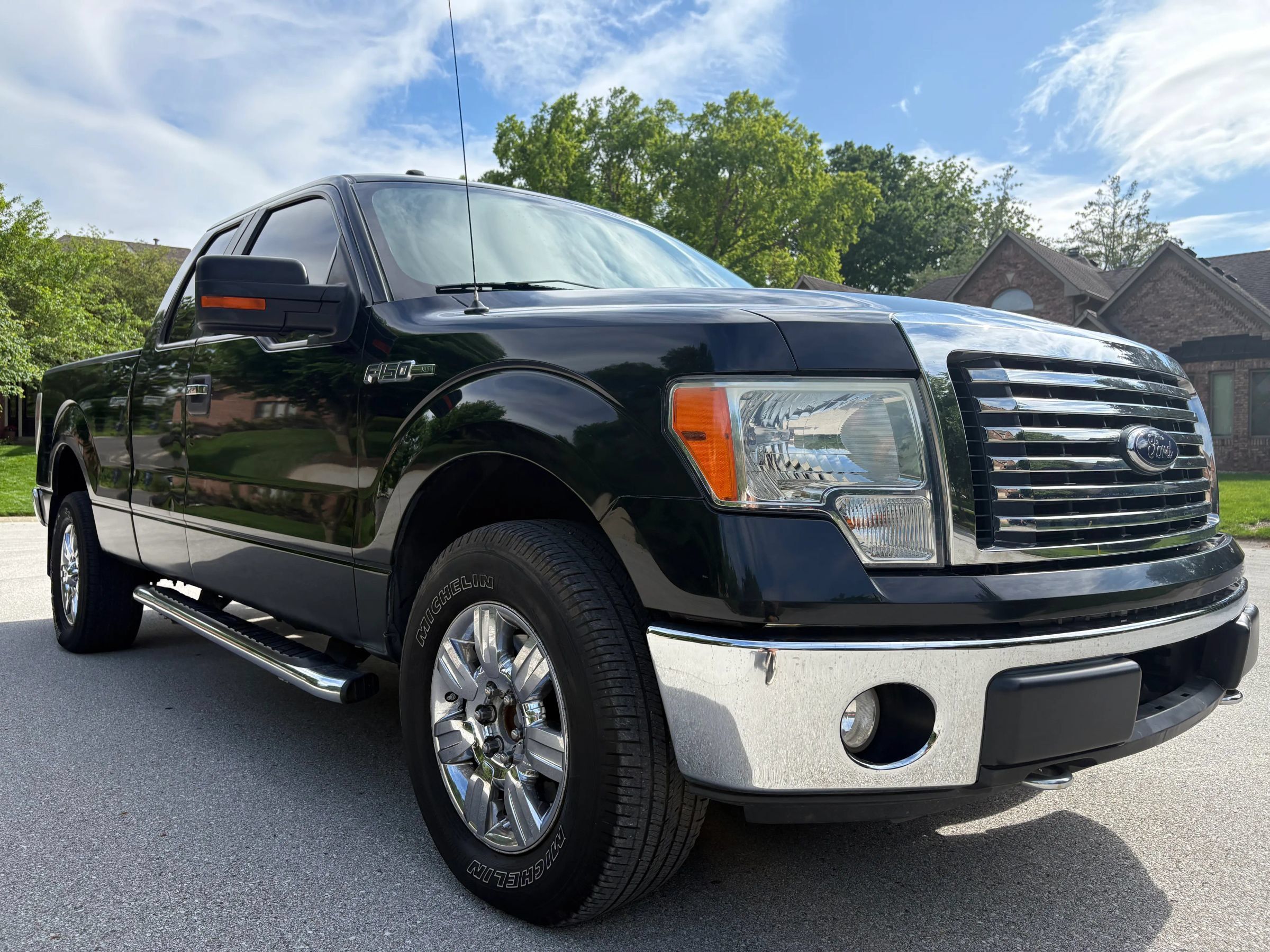 Used 2010 Ford F150 XLT AWD/4WD image 3