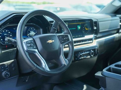 Used 2024 Chevrolet Silverado 1500 LT AWD/4WD image 22