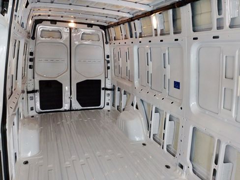 New 2025 Mercedes-Benz Sprinter 2500 image 29