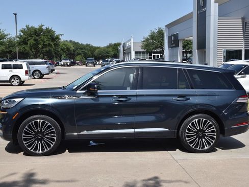 Used 2023 Lincoln Aviator Black Label AWD/4WD image 12