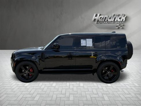 Used 2025 Land Rover Defender 110 V8 AWD/4WD image 7