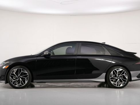 Used 2023 Hyundai Ioniq 6 SEL image 8