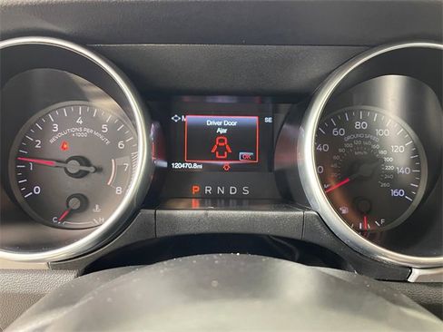 Used 2019 Ford Mustang Premium image 5