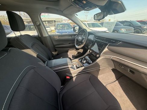 Used 2023 Jeep Grand Cherokee L Laredo w/ Luxury Tech Group I image 26