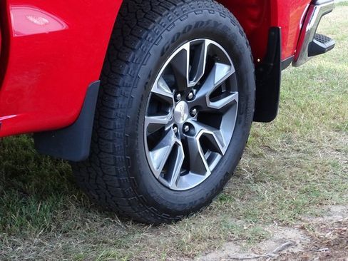 Used 2023 Chevrolet Silverado 1500 LT image 28