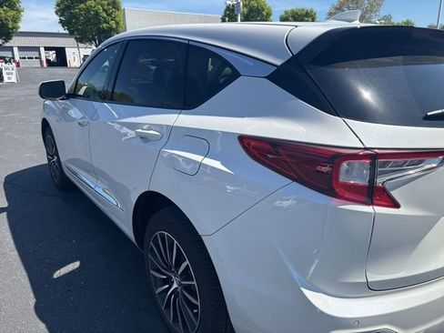 Used 2026 Acura RDX SH-AWD w/ Advance Package image 9