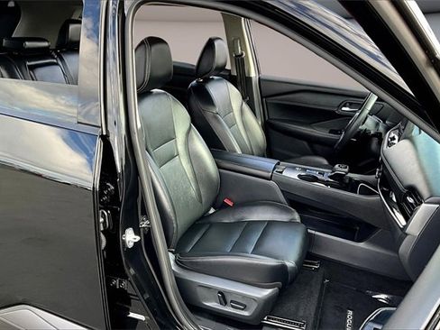 Certified 2024 Nissan Rogue SL image 28