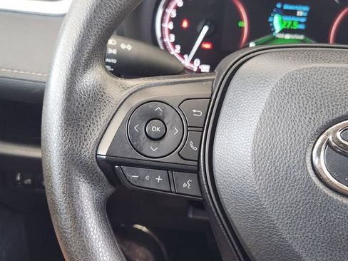 Used 2025 Toyota RAV4 XLE FWD image 28