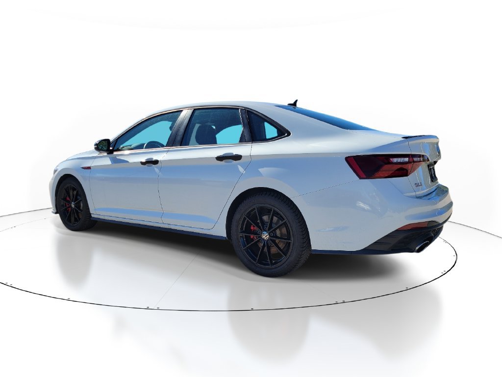Used 2024 Volkswagen Jetta GLI 40th Anniversary Edition FWD image 3