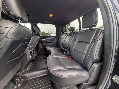Used 2022 RAM 2500 Big Horn w/ Level C Equiment Group AWD/4WD image 14