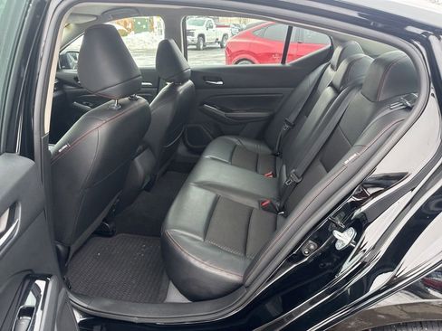 Used 2024 Nissan Altima 2.5 SR image 30