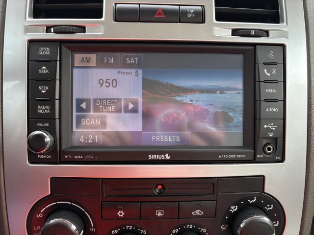 Used 2009 Chrysler 300 Touring RWD image 22