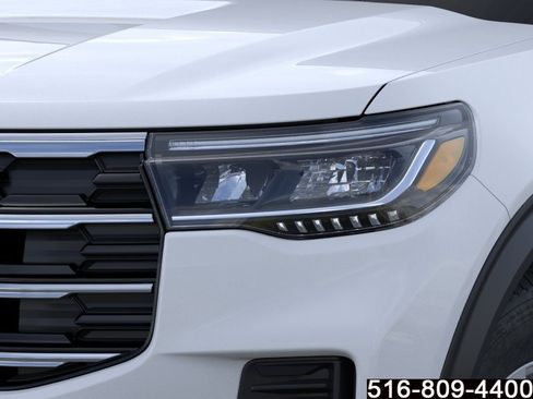 Used 2026 Ford Explorer Active AWD/4WD image 19