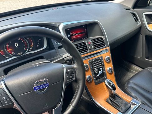 Used 2017 Volvo XC60 T6 Inscription w/ Preferred Option Package AWD/4WD image 25
