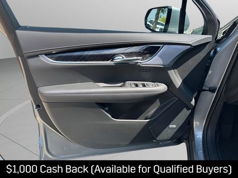 New 2025 Cadillac XT6 Premium Luxury w/ LPO, Floor Liner Package FWD image 27