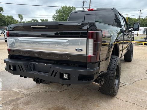 Used 2017 Ford F350 Platinum w/ Platinum Ultimate Package AWD/4WD image 3