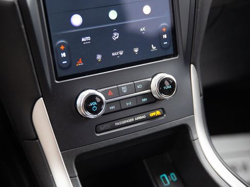 Used 2024 Ford Edge SEL image 15