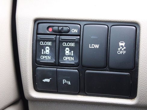 Used 2015 Honda Odyssey Touring image 33