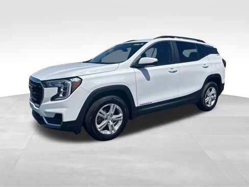 Used 2024 GMC Terrain SLE w/ Driver Convenience Package AWD/4WD image 1