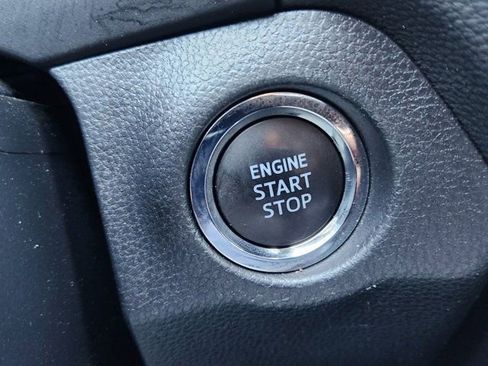 Used 2022 Toyota RAV4 Limited image 8