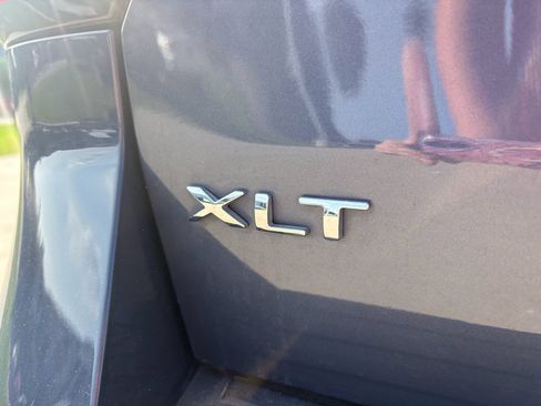 Used 2022 Ford Expedition XLT RWD image 32